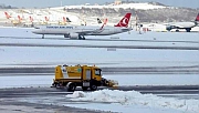 İstanbul’dan uçak kalkışları da başladı